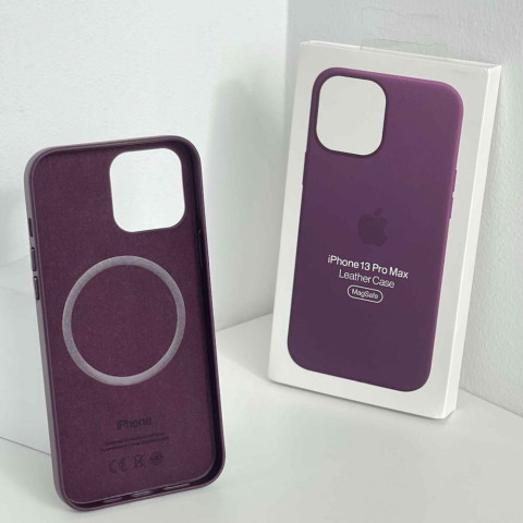 Чехол Leather Case with MagSafe на iPhone 13 Pro Dark cherry